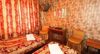 Гостиница Галакт Эконом Санкт-Петербург Двухместный номер с 2 отдельными кроватями и общей ванной комнатой-6