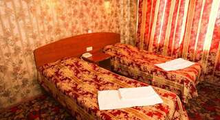 Гостиница Галакт Эконом Санкт-Петербург Двухместный номер с 2 отдельными кроватями и общей ванной комнатой-4